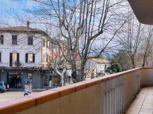 Spacious 4BR Suite & Prime Location and Comfort