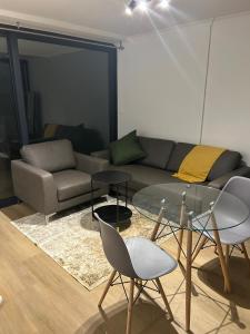 1 Bedroom Apartement