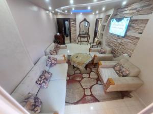 شقة135م مكان جامد خالد بن الوليد سيدى بشر9