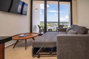 Great apartment next to hospitals & malls