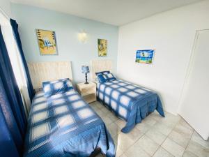 Beach Front Holiday Apartment, Stella Maris, Beach Road, Amanzimtoti