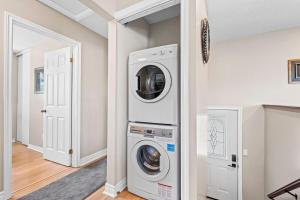Cozy 3 Bedroom Home in Kingston, Ontario