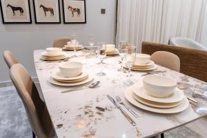 Premier 3BDR Apartment in Al Malqa NZL283