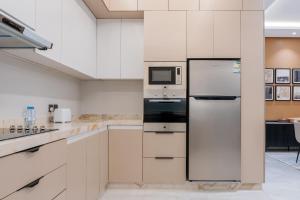 Premier 3BDR Apartment in Al Malqa NZL283