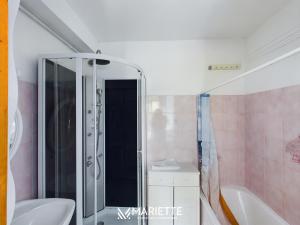 -ESCALE- Concarneau grande Terrasse et parking