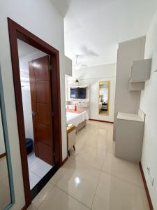 Piscina, ar-condicionado e conforto em Cabo Frio