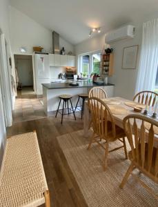 Holiday Home With Large Garden Near Heather Hill