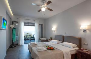 Locandina Barbati Living