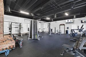 Lux Mins To Atrium Health & Charlotte Airport