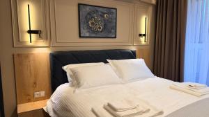 Lux Living Apartments