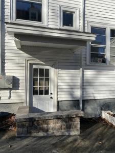 Walk everywhere location, subway, center, Newer Apt, sleeps 4-Newton Centre