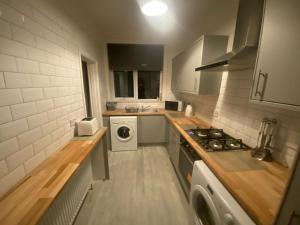 Lovely Victorian House in Levenshulme, Manchester