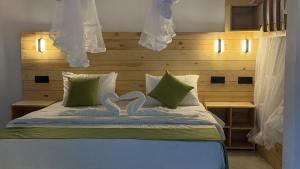 Rawana River Edge