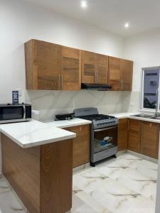 Tropical oasis rentas