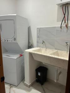 Tropical oasis rentas