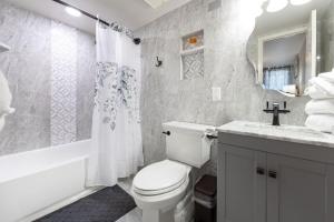 Phoenix I 1053 condo