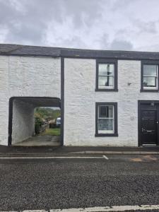 The Craighlaw Hideaway A Peaceful Village Escape 2 Bedroom Apartment with Garden