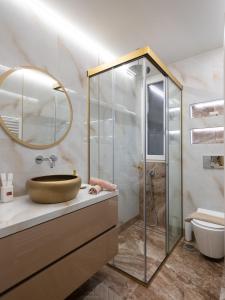 Elegant City Center 2BR, 2BA Apartment