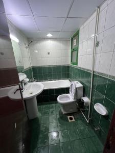 ALEX Hostel 504 -Bed in a shared dormitory with other guests