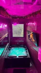 Nuit D Or LoveRoom
