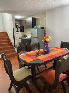 Casa Amplia de 3 Pisos - 3 Habitaciones - Zona Verde de Bucaramanga