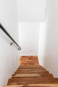 Chic SD Basecamp - Walk to Downtown