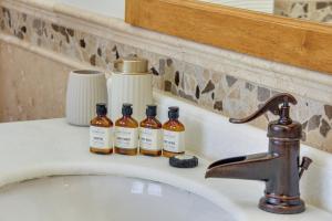 Historic Grandeur Meets Modern Convenience