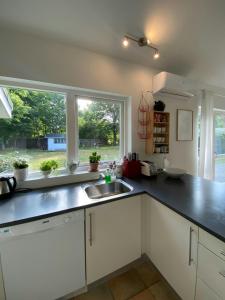 Holiday Home With Large Garden Near Heather Hill
