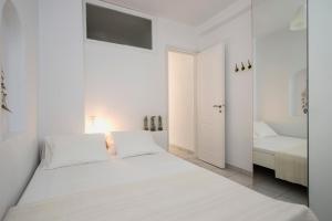 Aphrodite - One Bedroom Apartment with Partial Sea View and Patio