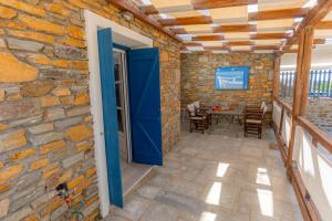 Socrates House Kythnos