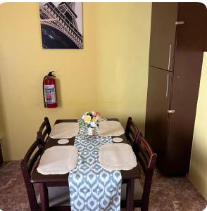 Homey Apartment Near Airport and Beaches-Room3