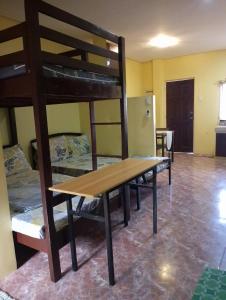 Homey Apartment Near Airport and Beaches-Room3