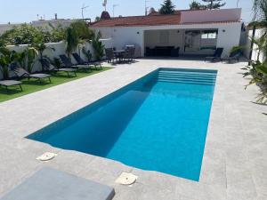 Villa Blanca Azul - Private Pool and Garden, Terrace with Sea Views