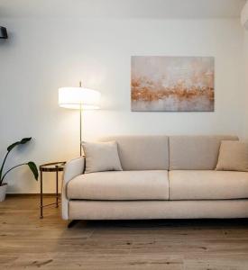 New Bright & Quiet Central Studio Top Floor