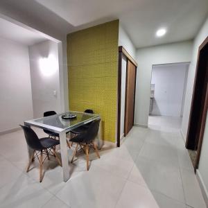 Praia dos Anjos 400 metros da orla, Wi-Fi, Garage