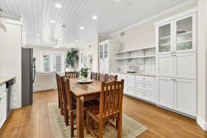 Palm Tree Retreat TC 3102