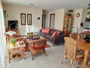 Fantastic holiday home by the sea