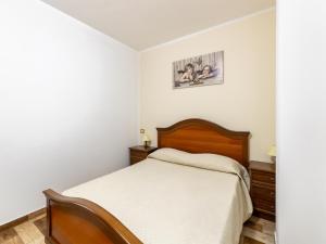 Apartment with veranda and private parking img10