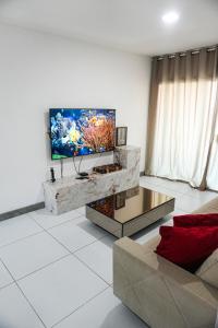 FLAT VILLA MONTE CASTELO 2 QUARTOS COM AR CONDICIONADO 8 PESSOAS GRAVATÁ - Pe