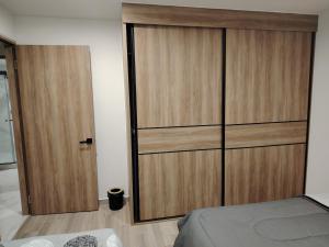 Amplia cada equipada familiar