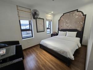 Nhật Tân Hotel Hà Nội - Lê Trọng Tấn