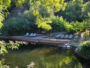 Mobil Home Confortable avec Terrasse pour 4 Personnes - API-1-52-1678