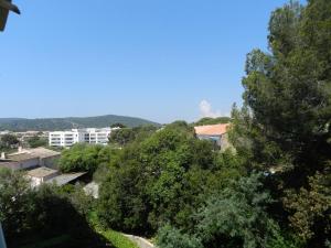 Appartement Moderne 2 pièces à Bormes - Terrasse et Parking - FR-1-251-925