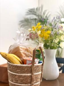 동홍별장 Fantastic Tangerine Orchard, Hallasan View, Private Villa for One Team Only, Large BBQ, Toddler Hot Spring Pool, Large Family, Top Rated Location