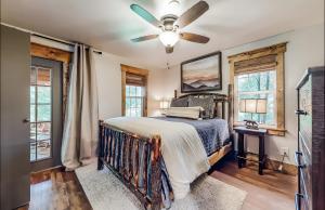 Cedar Shire near Dollywood, Island, LeConte