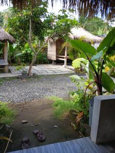 FLOWRA homestay