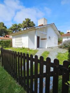 Chalet pinamar mar del ostende