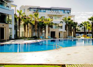 Luxury 3-Bedroom Apartment with Pool & near Beach in Agadir Bay