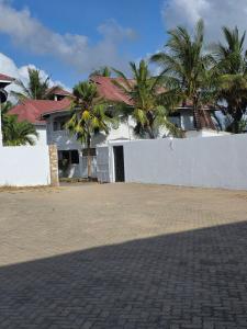 Njema House 3 minutes to Kongo River