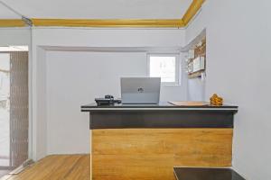 Hotel O V Guest Inn